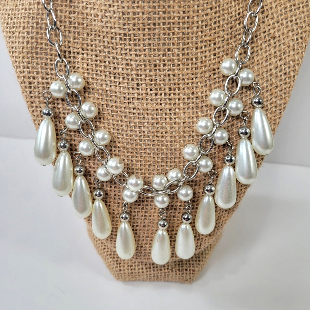 C1946 Silver Tone Faux Pearl Necklace Teardrop Bib Statement Adjustable Caro